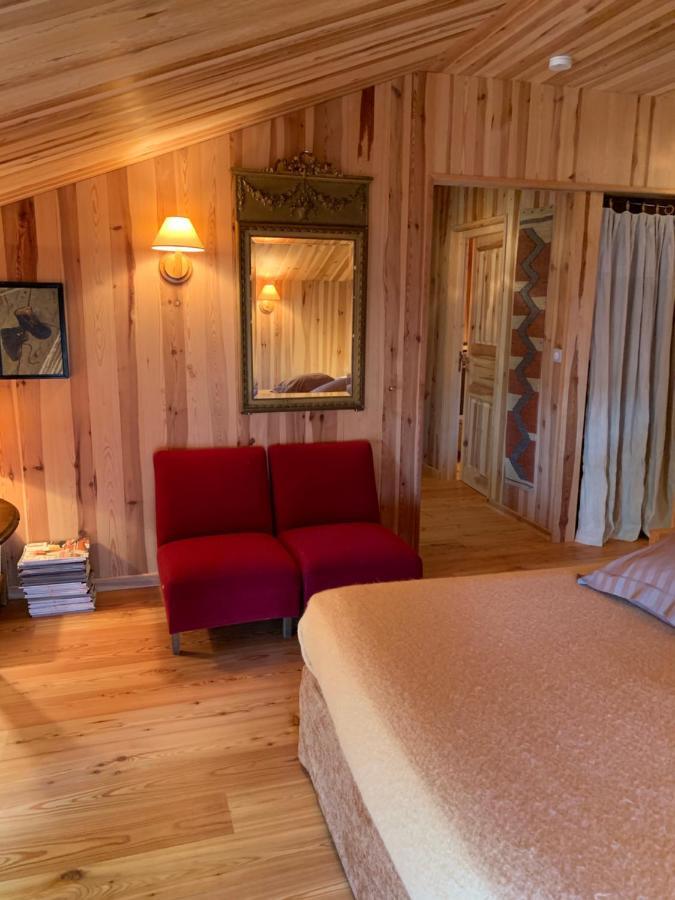 Le Potala Bed and Breakfast Le Bouchet-Saint-Nicolas Exteriör bild