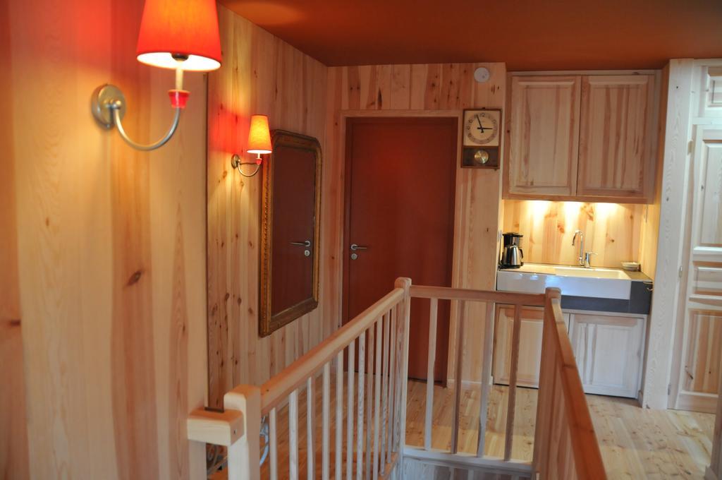 Le Potala Bed and Breakfast Le Bouchet-Saint-Nicolas Exteriör bild